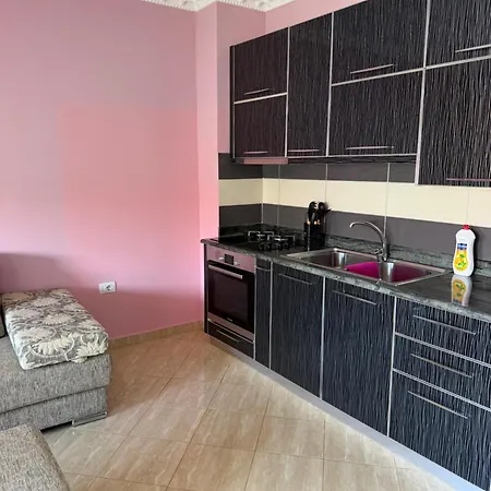 Beachfront Bliss Apartment Durrës