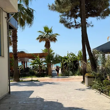 Apartment Beachfront Bliss